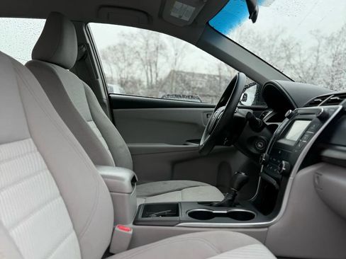 Used 2016 Toyota Camry LE FWD image 20
