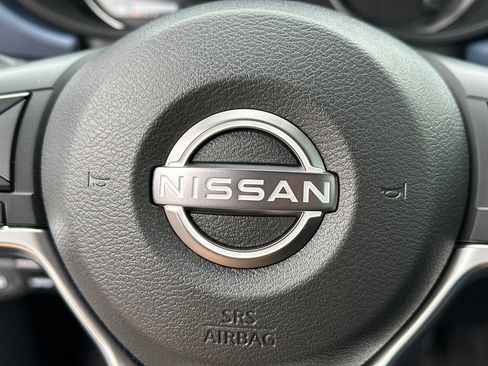 New 2025 Nissan Kicks SR image 24