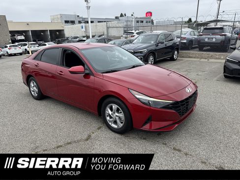 Used 2021 Hyundai Elantra SE w/ Cargo Package FWD image 1