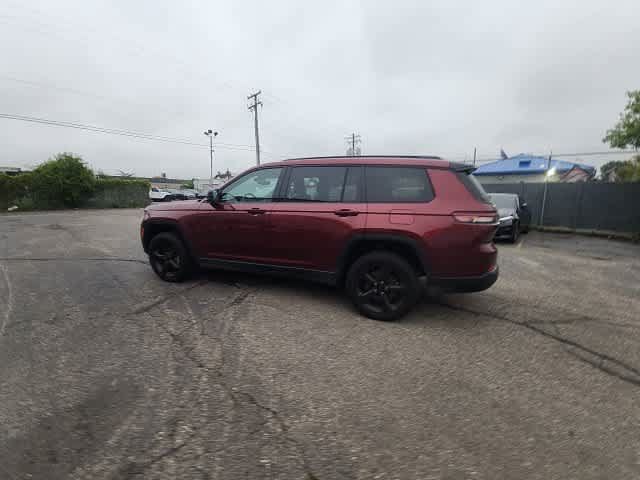 Used 2023 Jeep Grand Cherokee L Laredo AWD/4WD image 19
