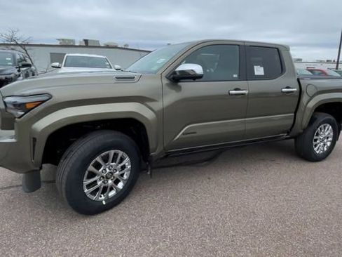 New 2026 Toyota Tacoma Limited AWD/4WD image 6