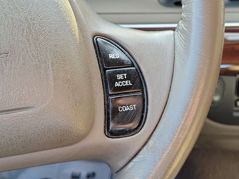 Used 2004 Mercury Grand Marquis LS image 19