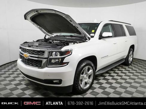 Used 2016 Chevrolet Suburban LT RWD image 36