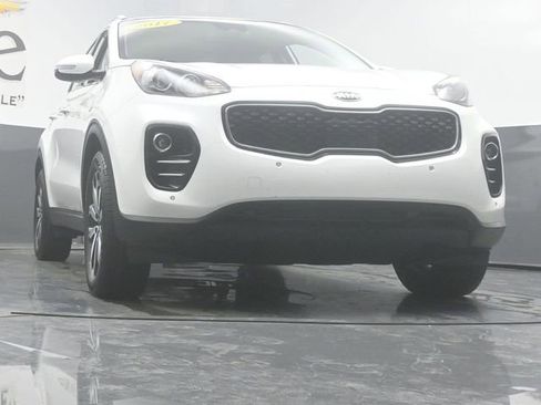 Used 2017 Kia Sportage EX w/ EX Technology Package AWD/4WD image 3