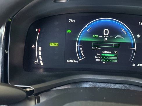 Used 2025 Toyota Camry LE FWD image 24