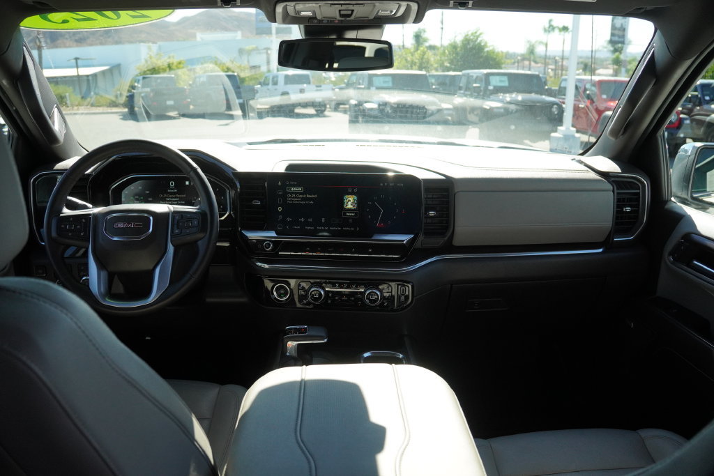 Used 2023 GMC Sierra 1500 SLT w/ SLT Convenience Package AWD/4WD image 37