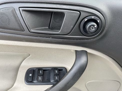 Used 2018 Ford Fiesta SE w/ Cold Weather Package image 24