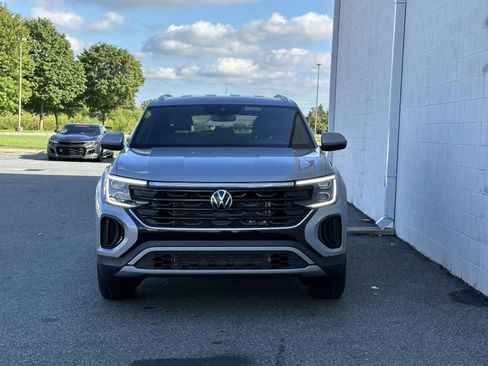 New 2026 Volkswagen Atlas Cross Sport SE image 9