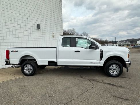 New 2026 Ford F350 XL w/ XL Chrome Package AWD/4WD image 4