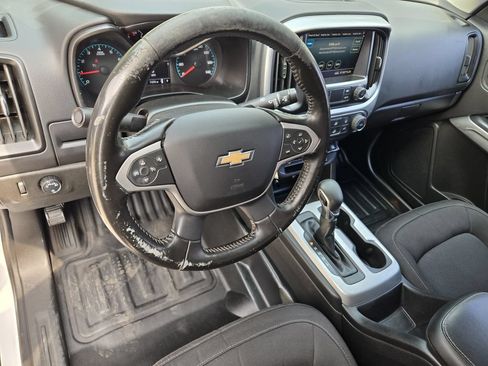 Used 2022 Chevrolet Colorado LT w/ Fleet Safety Package RWD image 26