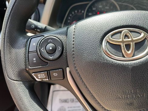 Used 2013 Toyota RAV4 LE FWD image 22