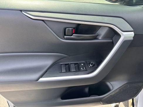 Used 2024 Toyota RAV4 LE FWD image 10