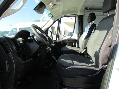 Used 2023 RAM ProMaster 2500 image 13