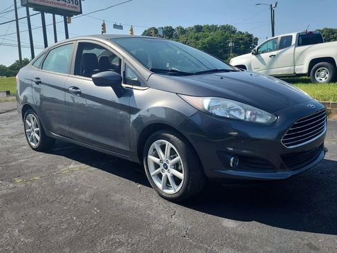 Used 2019 Ford Fiesta SE w/ Equipment Group 201A FWD image 3