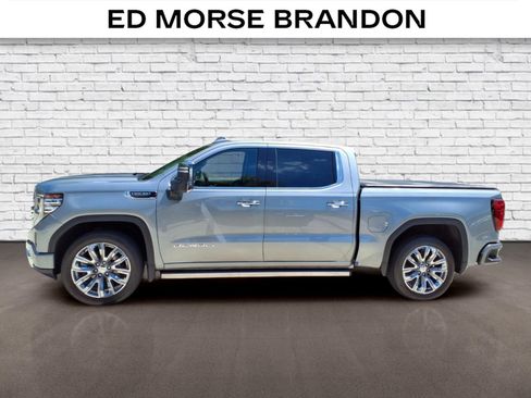Used 2024 GMC Sierra 1500 Denali w/ Denali Reserve Package AWD/4WD image 2