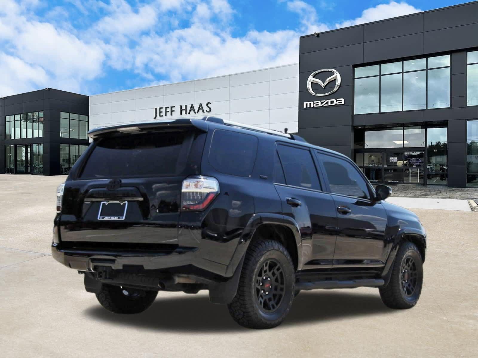 Used 2023 Toyota 4Runner SR5 Premium w/ Moonroof Package RWD image 3