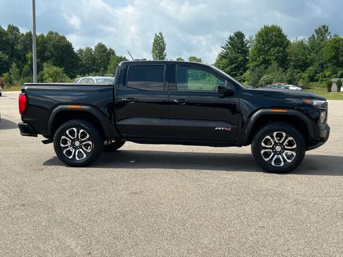 Certified 2024 GMC Canyon AT4 w/ AT4 Premium Package AWD/4WD image 51