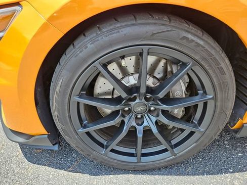 Used 2018 Ford Mustang Shelby GT350 w/ Convenience Package RWD image 13