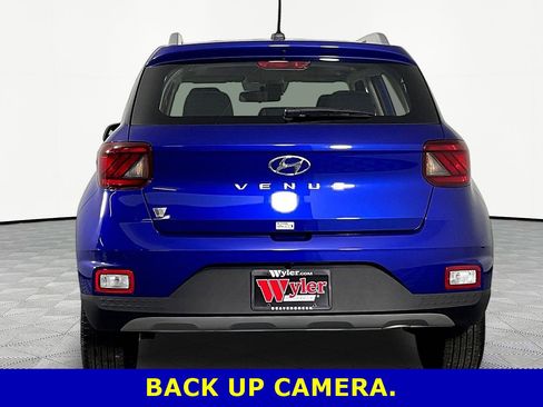 Certified 2026 Hyundai Venue SEL FWD image 5