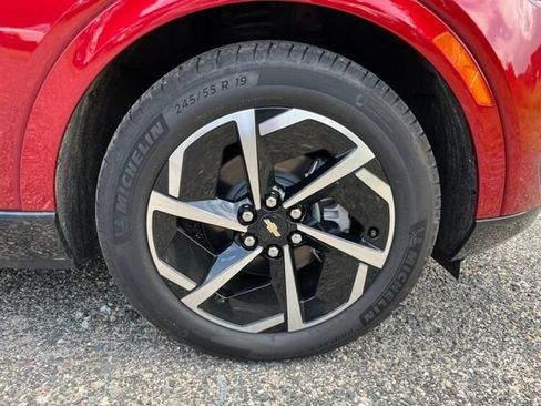 Used 2024 Chevrolet Equinox EV LT FWD image 17