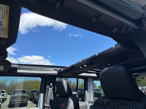 Used 2026 Jeep Wrangler Unlimited Rubicon w/ Xtreme 35 Tire Package AWD/4WD image 11