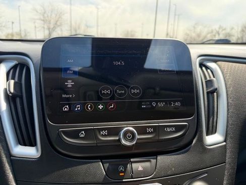 Used 2024 Chevrolet Malibu LT image 28
