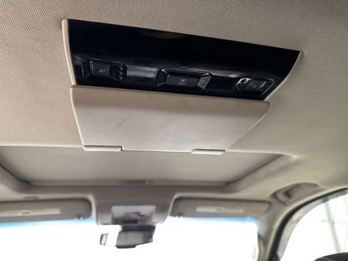 Used 2016 Chevrolet Tahoe LTZ RWD image 19