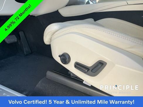 Certified 2023 Volvo XC90 B6 Ultimate w/ Lounge Package image 26
