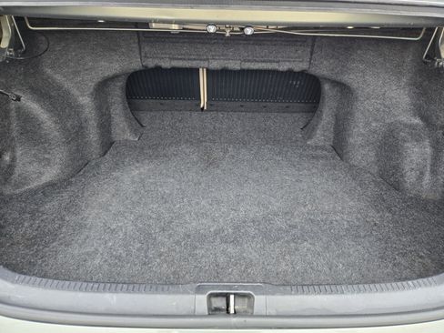 Used 2012 Toyota Camry LE image 30