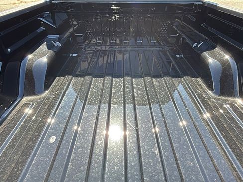 New 2025 Jeep Gladiator Willys image 11