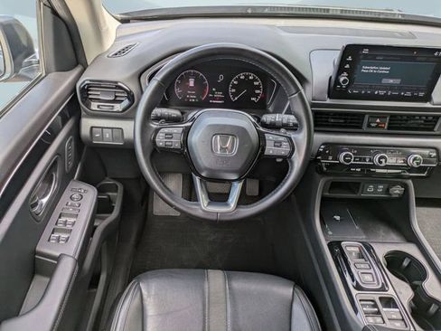 Used 2024 Honda Pilot EX-L image 17