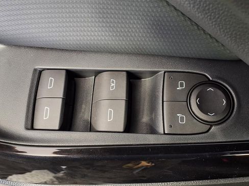 New 2026 Chevrolet Equinox LT image 13