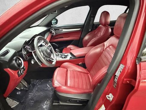 Used 2018 Alfa Romeo Stelvio Ti Sport AWD/4WD image 11