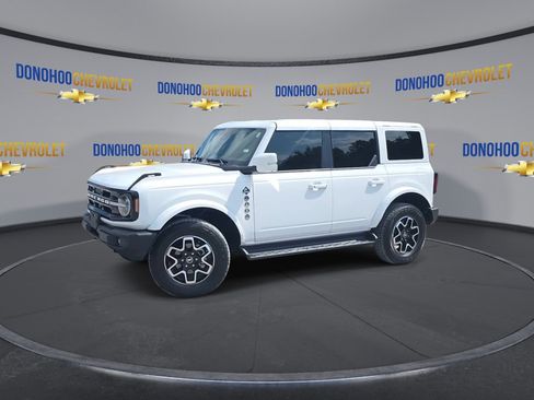 Used 2025 Ford Bronco Outer Banks AWD/4WD image 8