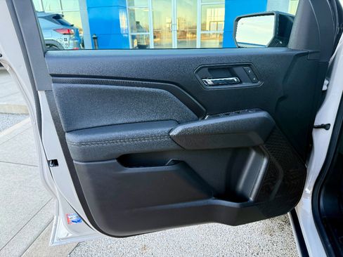 New 2026 GMC Canyon Elevation w/ Convenience Package image 11