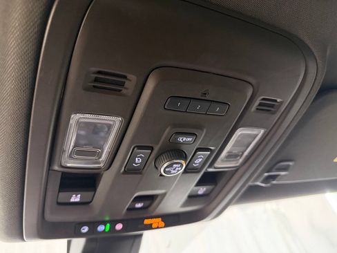 Used 2021 GMC Yukon SLT w/ SLT Luxury Plus Package AWD/4WD image 20