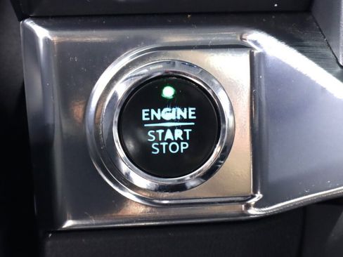 Used 2021 Ford F150 Lariat w/ Equipment Group 502A High image 32