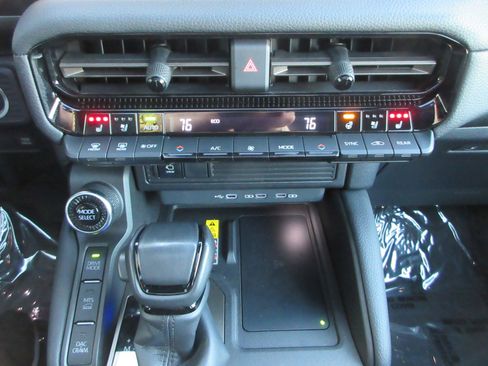 Used 2024 Toyota Land Cruiser image 43