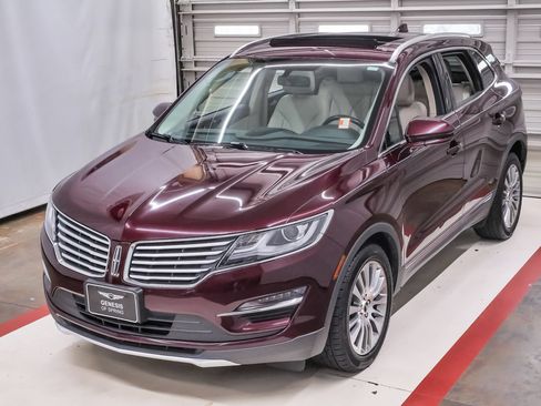 Used 2018 Lincoln MKC Reserve FWD image 1