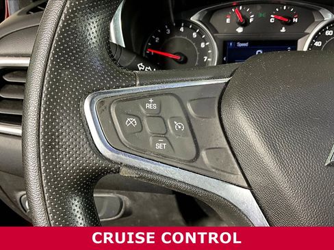 Used 2019 Chevrolet Equinox LT FWD image 10