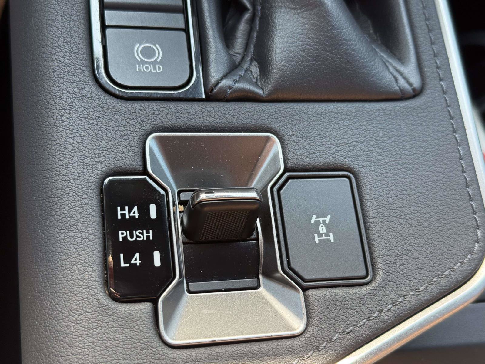 Used 2024 Lexus GX 550 w/ Cold Area Package AWD/4WD image 24