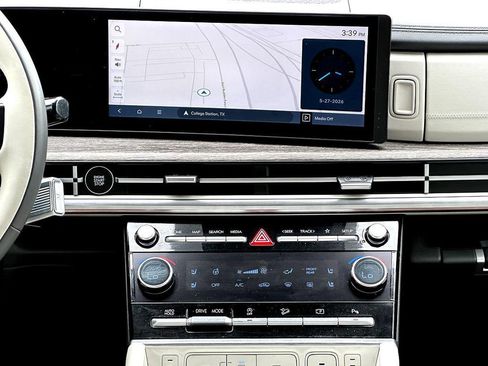 Used 2024 Hyundai Santa Fe Calligraphy FWD image 33
