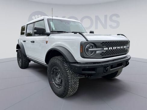 New 2025 Ford Bronco Badlands image 10
