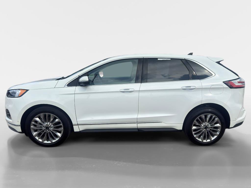 Used 2021 Ford Edge Titanium w/ Equipment Group 301A FWD image 2