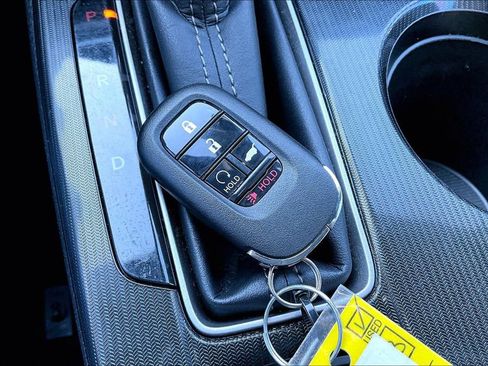 Used 2022 Honda Civic Sport image 11