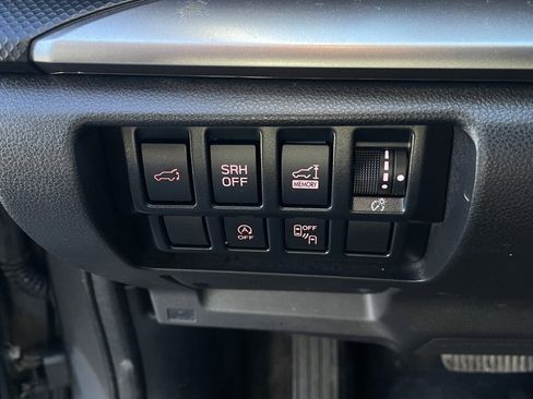 Used 2024 Subaru Forester Premium image 10