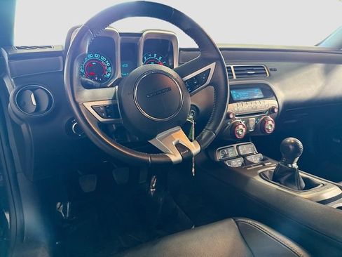Used 2011 Chevrolet Camaro SS RWD image 18