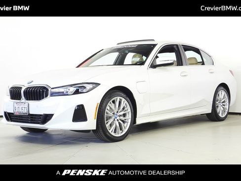 Certified 2024 BMW 330e 330e iPerformance w/ Convenience Package image 1