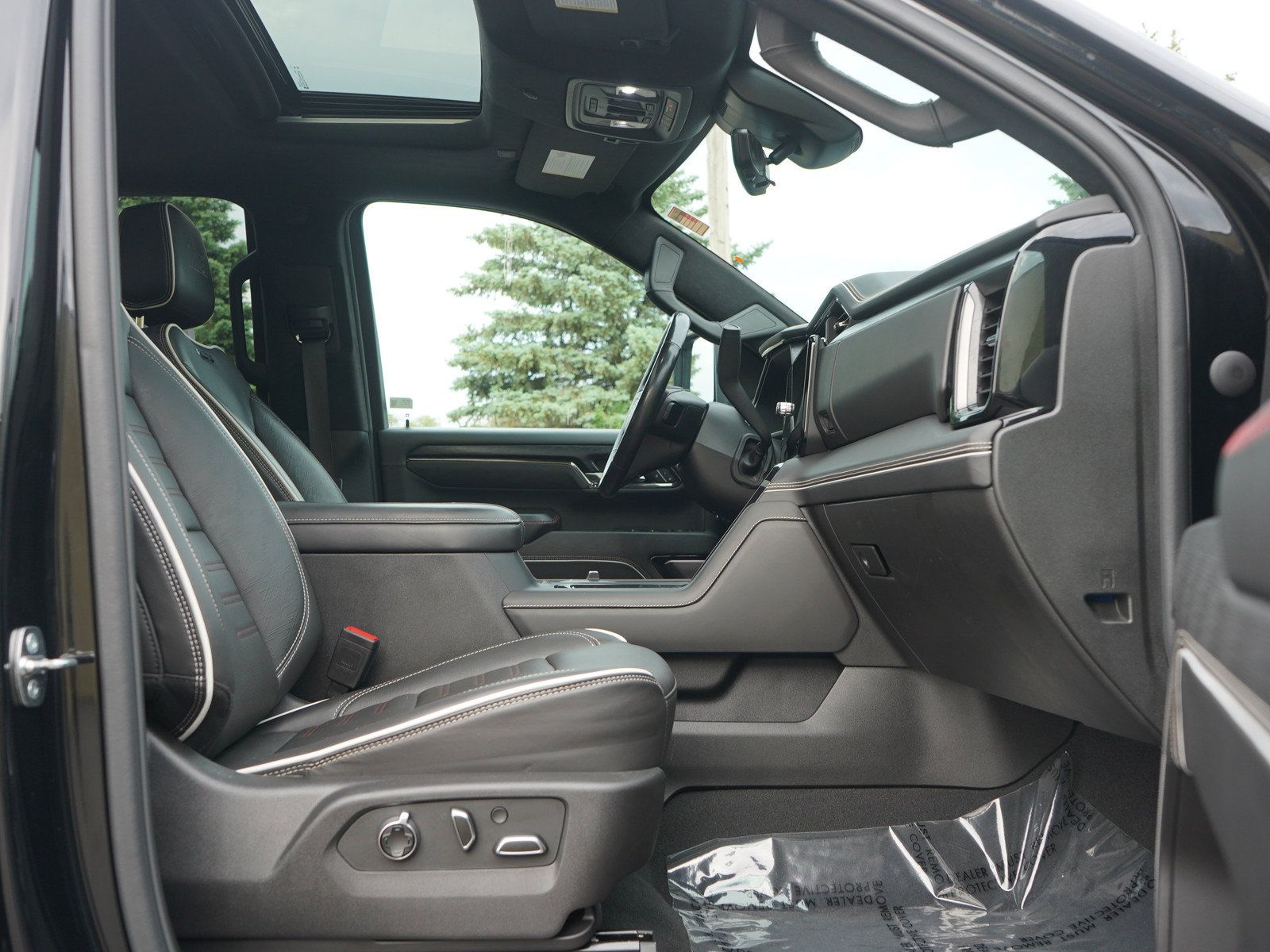 Used 2024 GMC Sierra 2500 AT4X w/ AT4X AEV Edition AWD/4WD image 11