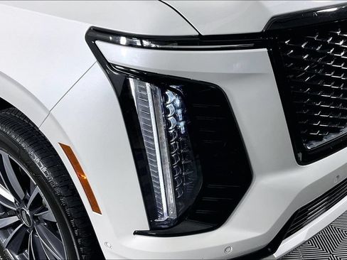 Used 2025 Cadillac Escalade Sport w/ Touring Package AWD/4WD image 39